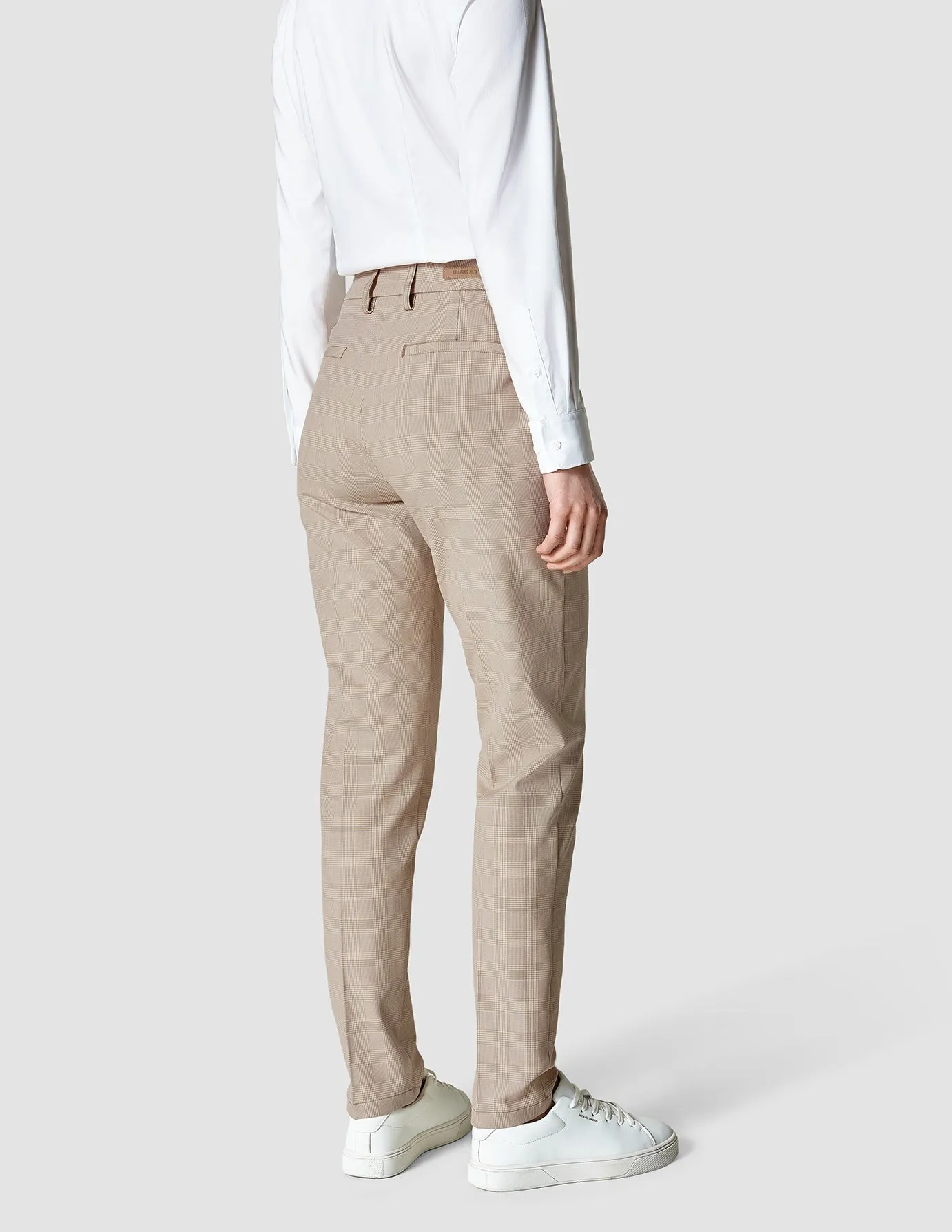 Essential Pants Tapered Toffee Check Functional Ease