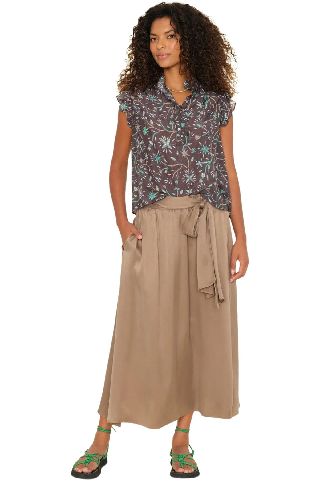 Xirena Glenda Skirt in Cool Bronze WindproofLayer Chic Comfort