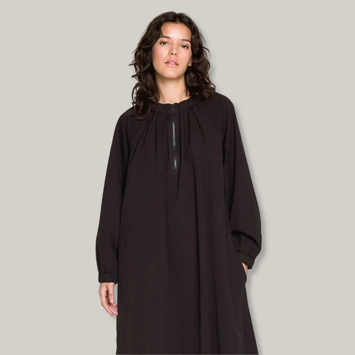 GIRLS OF DUST GRASSLAND DRESS - BLACK Flowing Lines Vibrant Movement