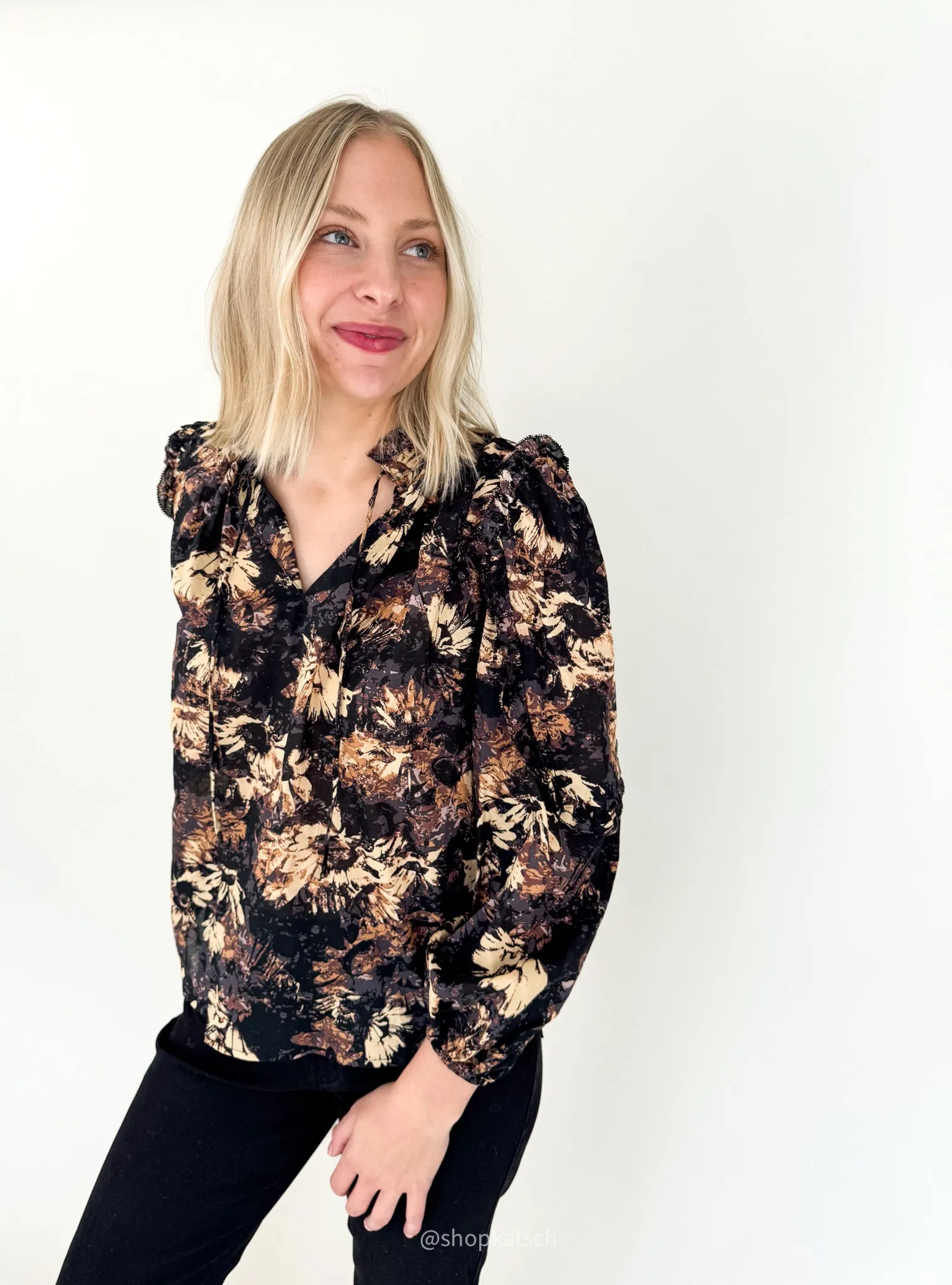 Beth Black Tuscany Floral Blouse Perfect Fit Flexible Knit