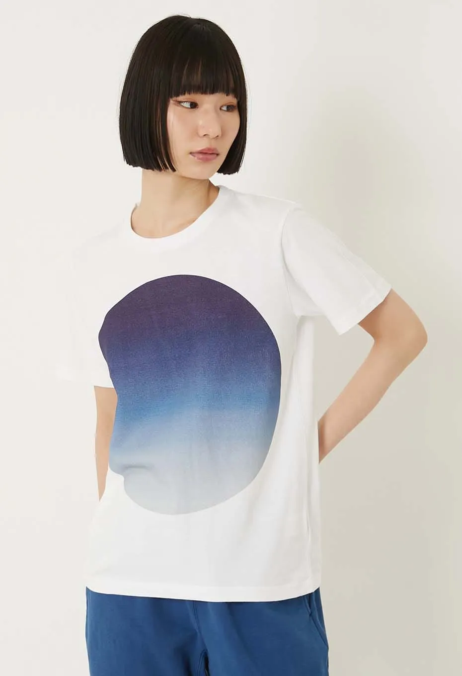 EcoFriendlyMaterial BLUE BLUE JAPAN GRADATION BIG CIRCLE PRINT SS TEE - BLUE