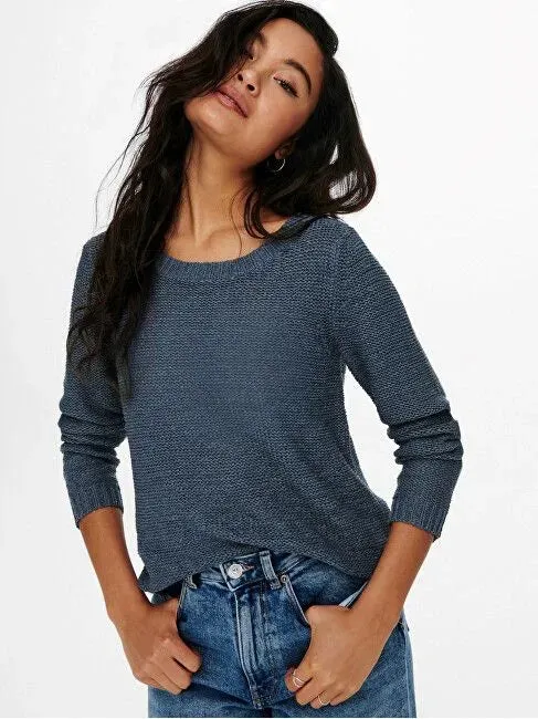 Snuggly Fit Geena Pullover