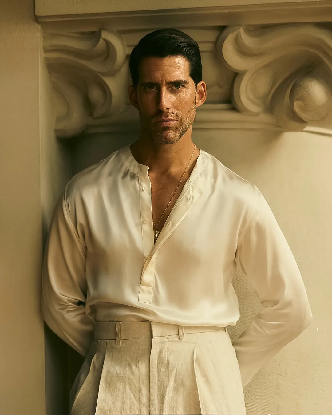 Soft Comfort Rooftop Bar Cream Silk Band Collar Shirt