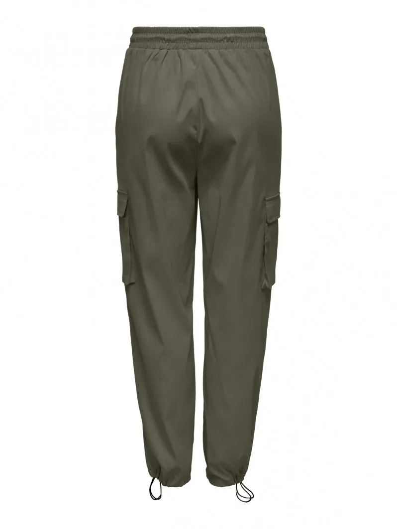 Cashi Cargo Pants Contemporary Fit Classic Beach Day Travel Outfit