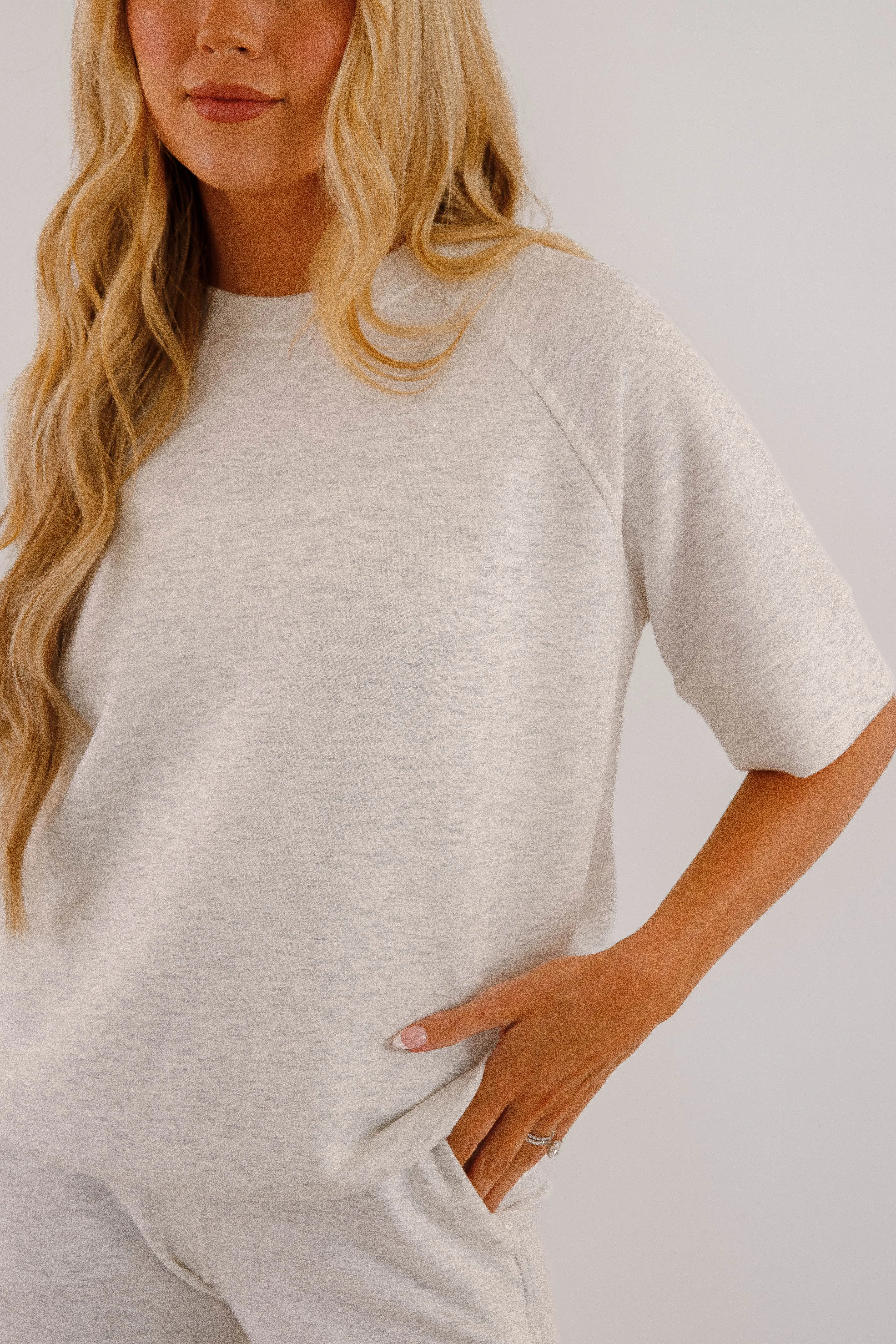 Sleek Waistband Effortless Comfort Wear All The Energy Short Sleeve Pullover-Heather Grey