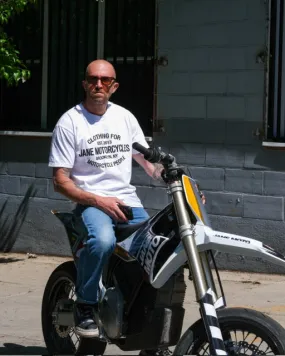 Anniversary T-shirt - WHITE insulated