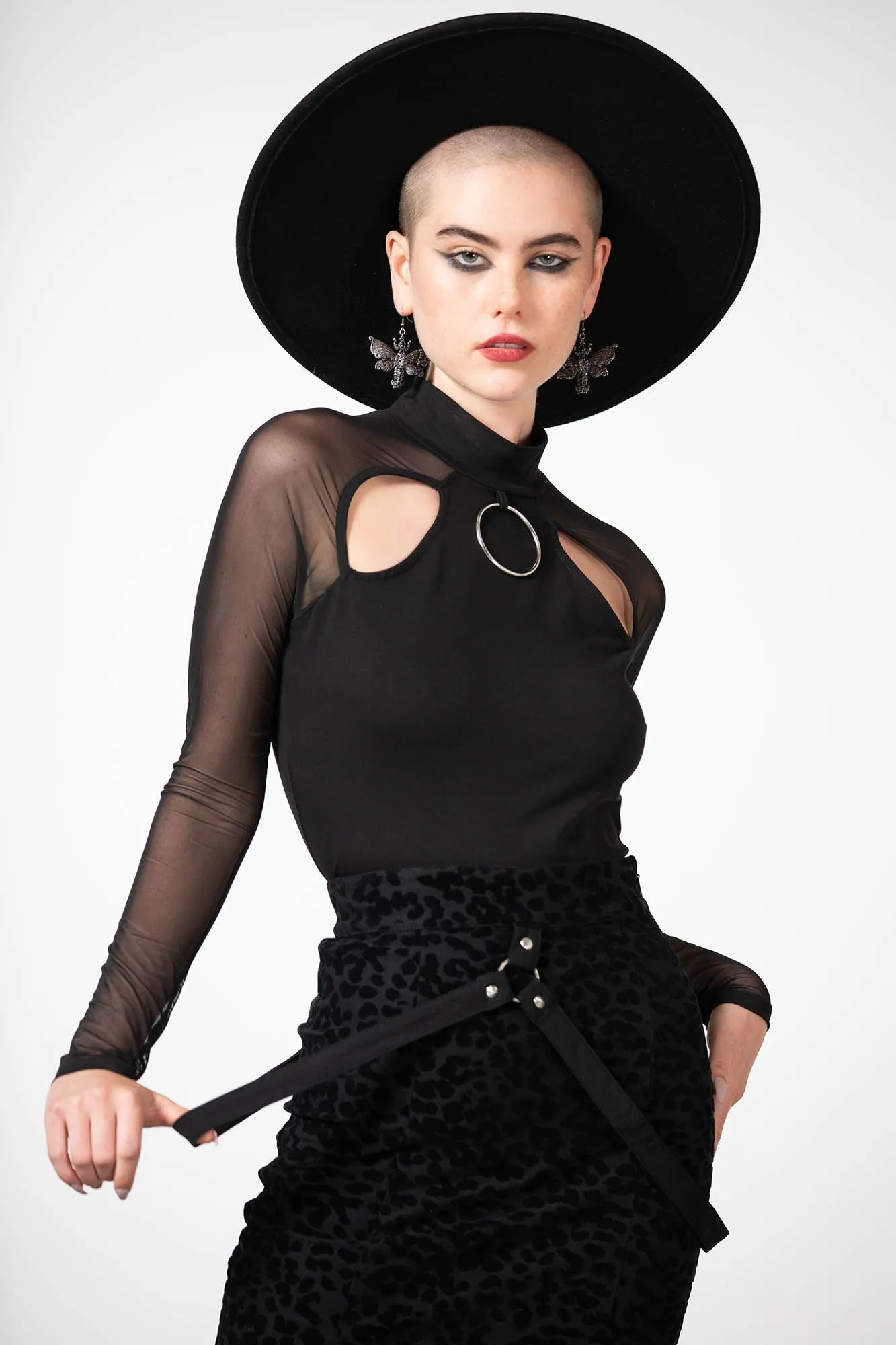 Outfit Focus Catty Queen Midi Skirt