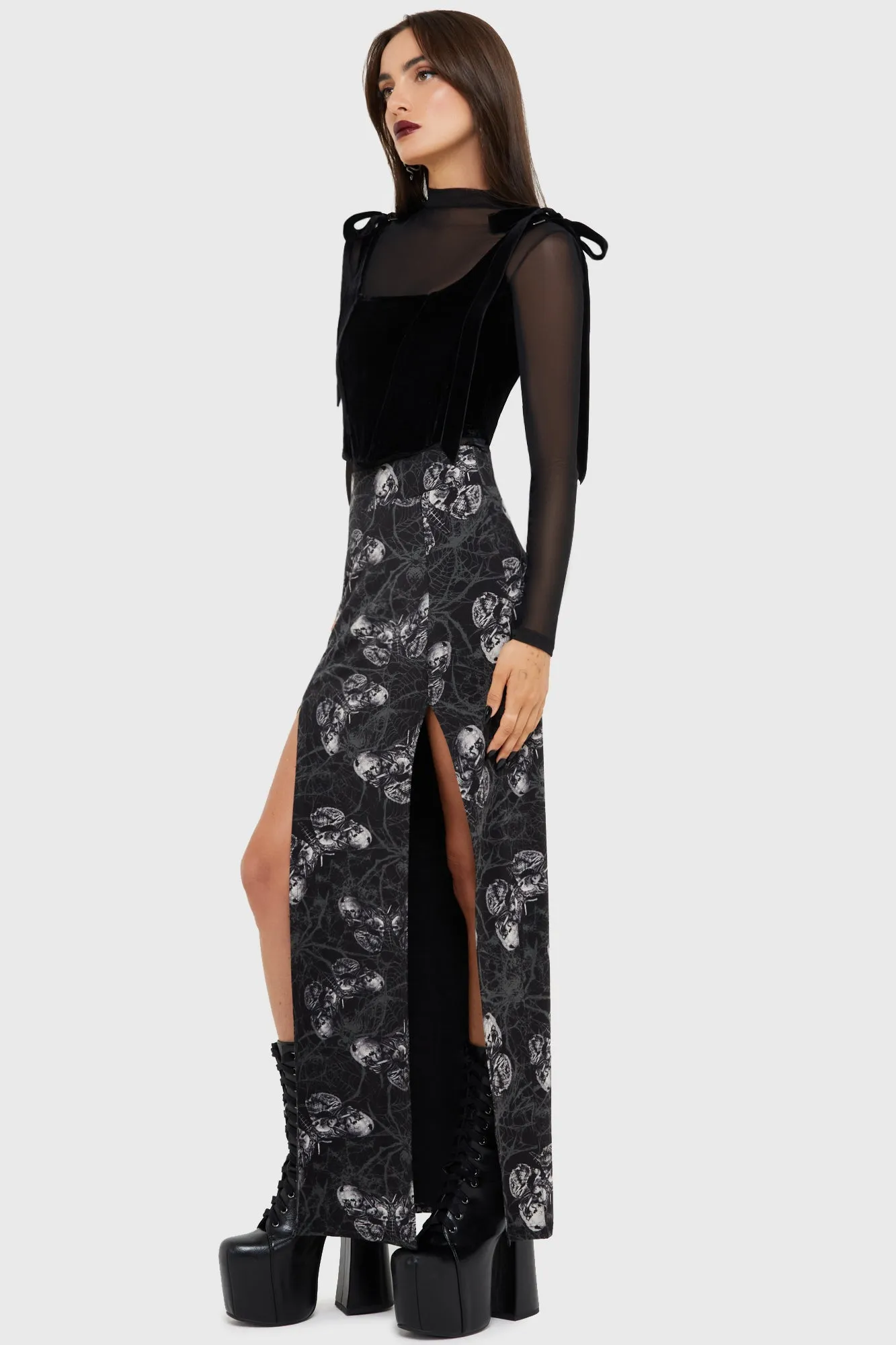 Spidrasica's Web Maxi Skirt Laid Back Look Tonal Look
