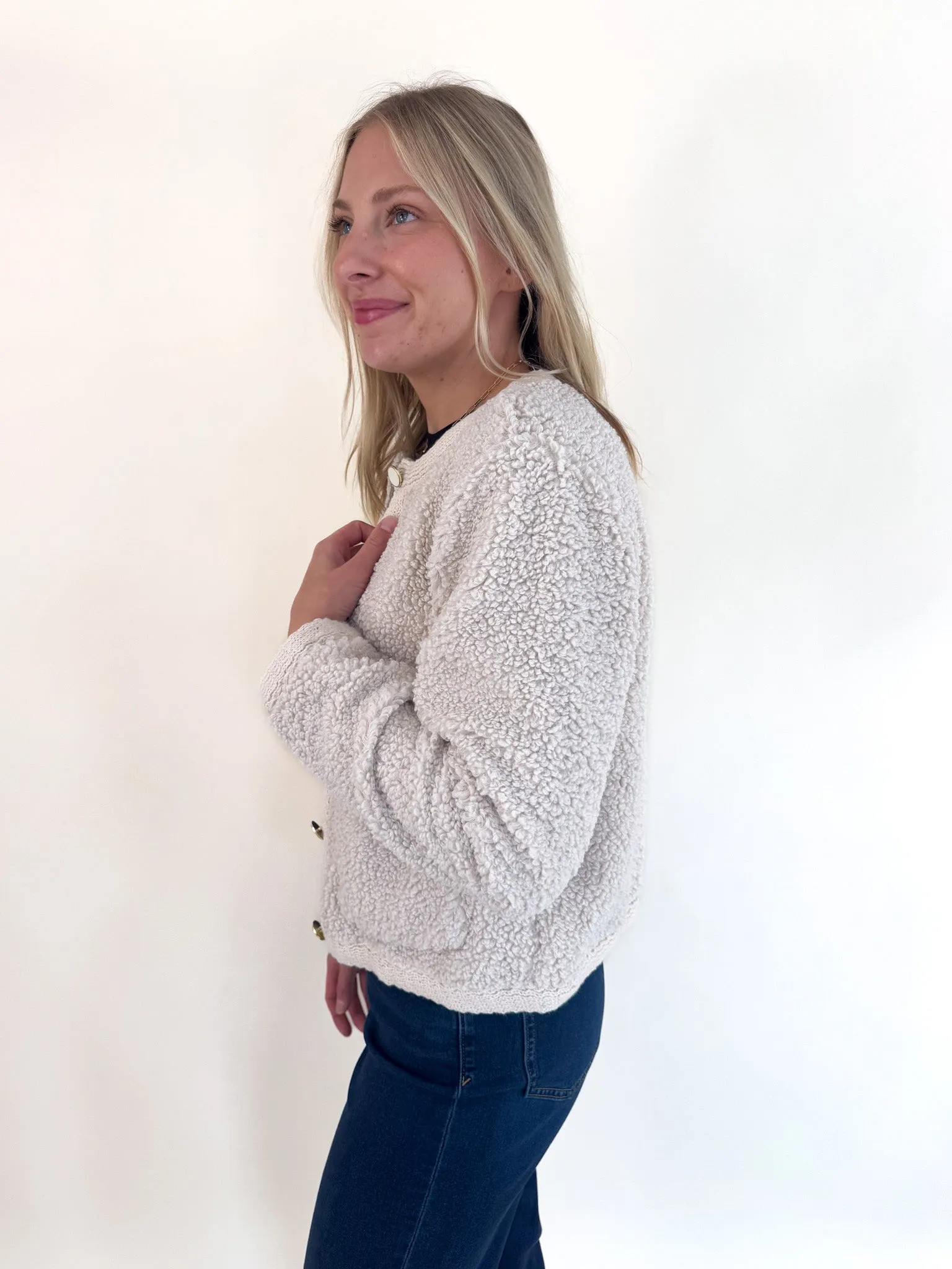 Cuddle Up Cardi - Light Oat Cozy Must-Have