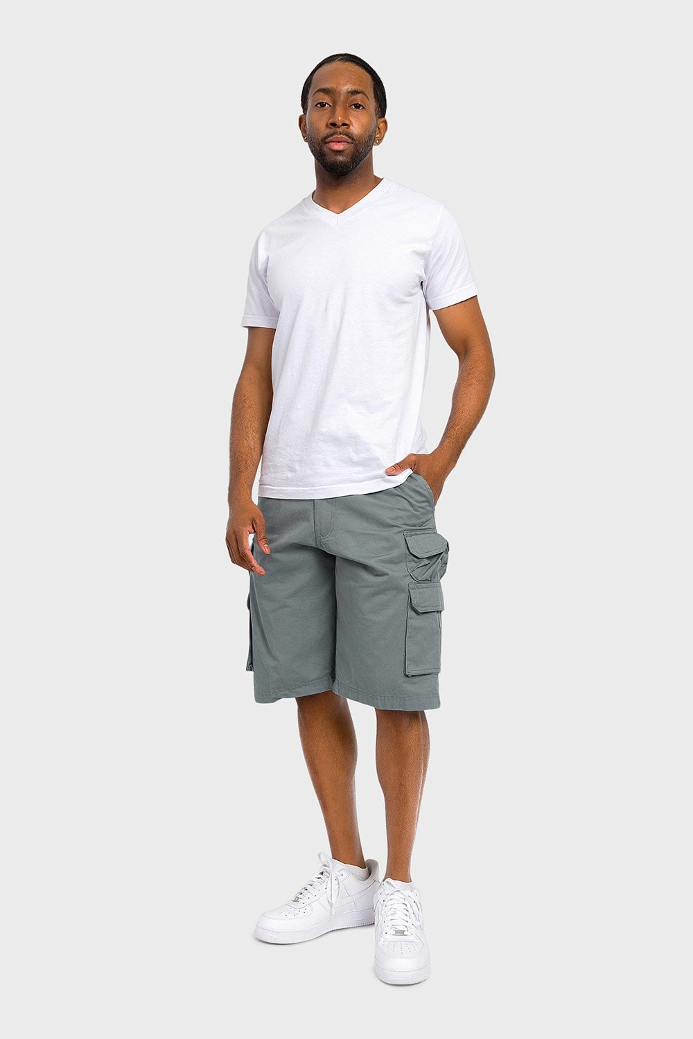Performance Stretch Essential Solid Relaxed Fit Chino Cargo Shorts