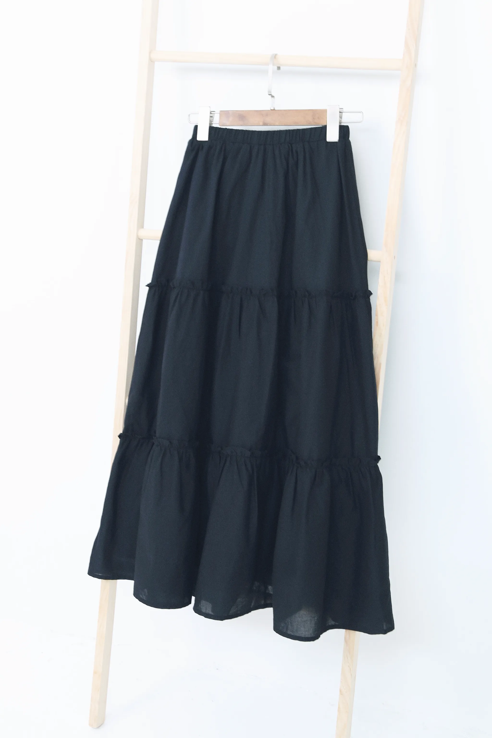Eloise Tiered Maxi Skirt Black Tiered hem Outfit Diary