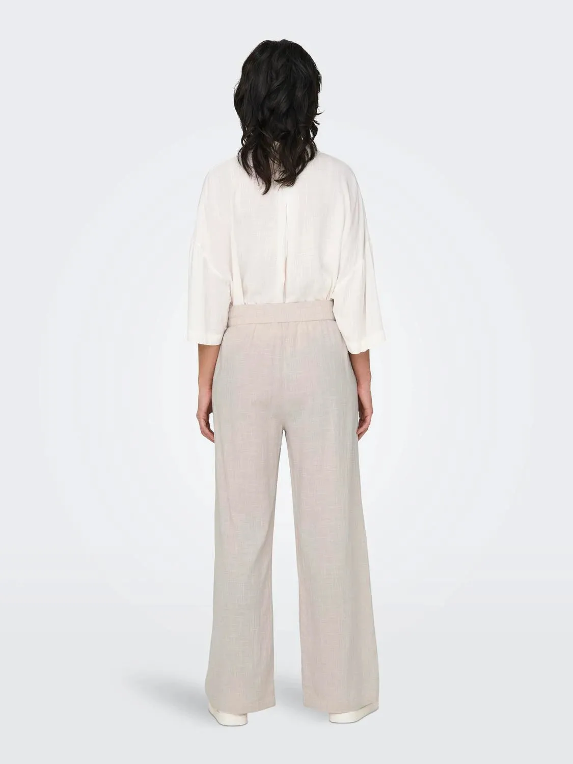 Layer game Bold Traveler Gear Tizana Cotton Pants