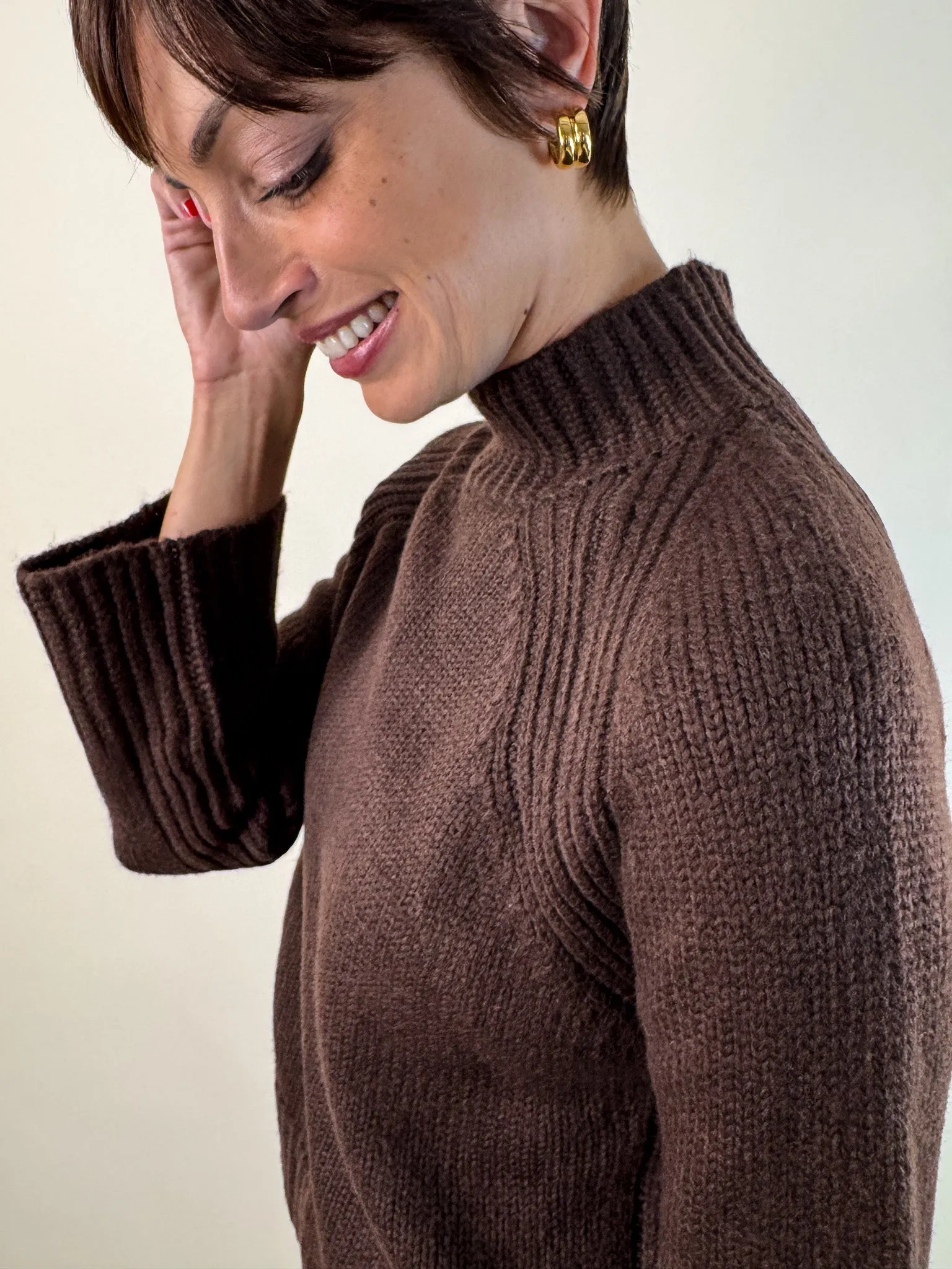 Flatlock stitching [Z SUPPLY] Emerge Funnel Neck Chocolate Sweater