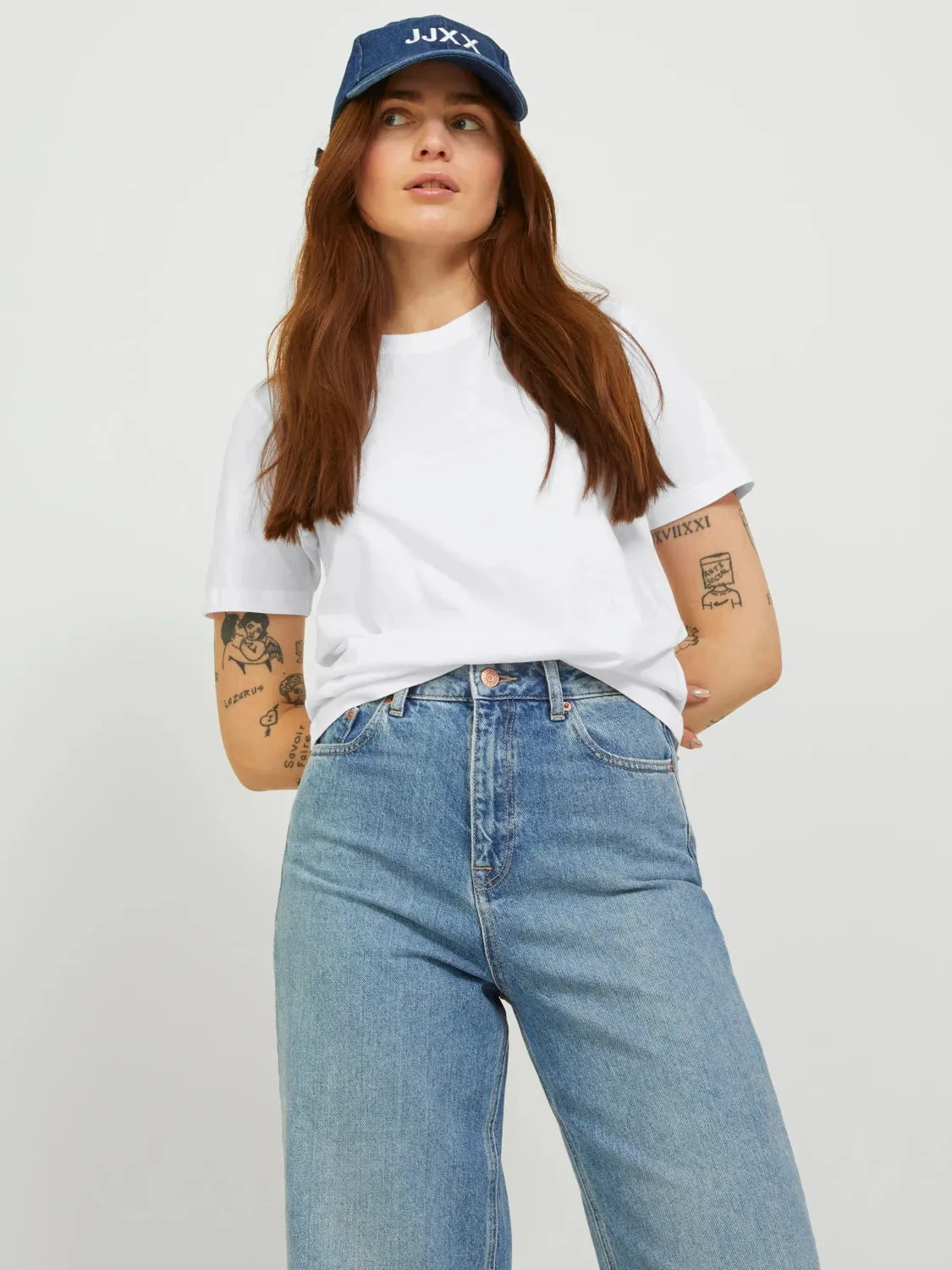 Anna Every Tee Ribbed collar MoistureWickingTechnology