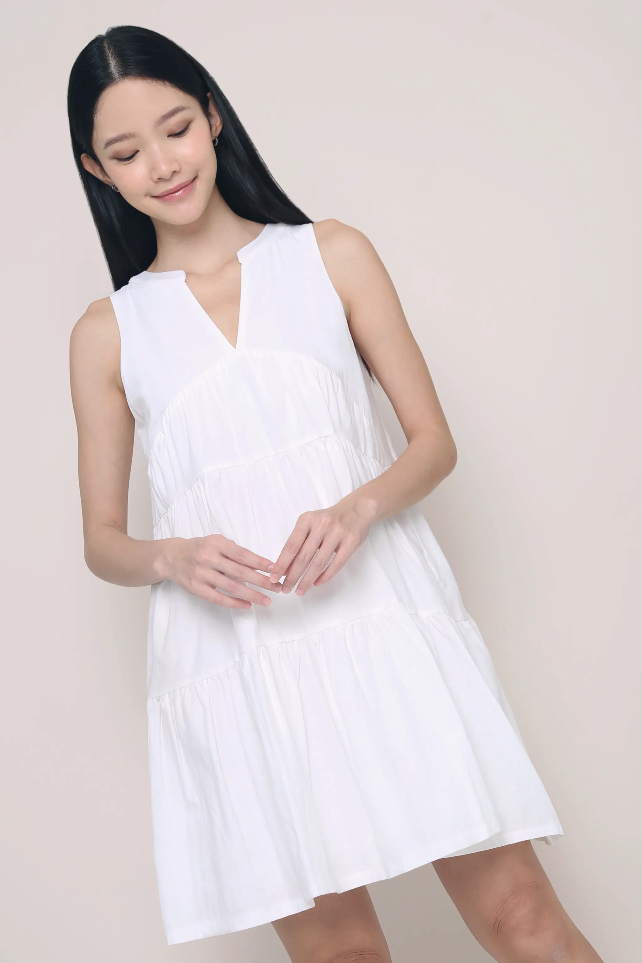 Good Feels Tiered Dress White Chic Fit