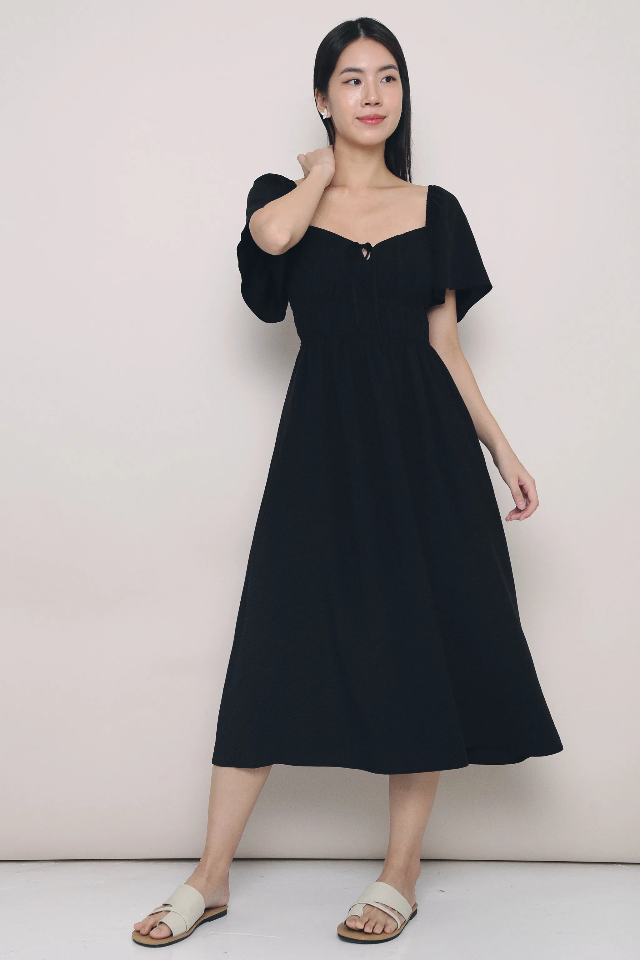 custom-fit Polite Color Kate Pleated Midaxi Dress Black