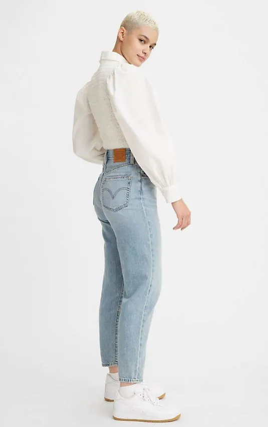 Levi's High Loose Taper in Let's Stay In Classic Wear Street Fashion