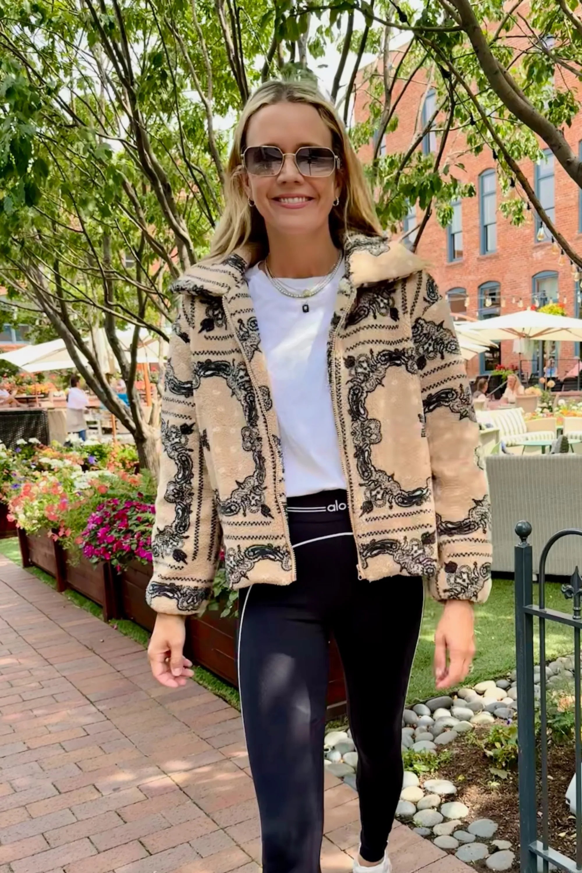 Convertible Collar Hygroscopic Inner Layer MASON'S DAUGHTER | Coco Jacket, Cream Bandana Print