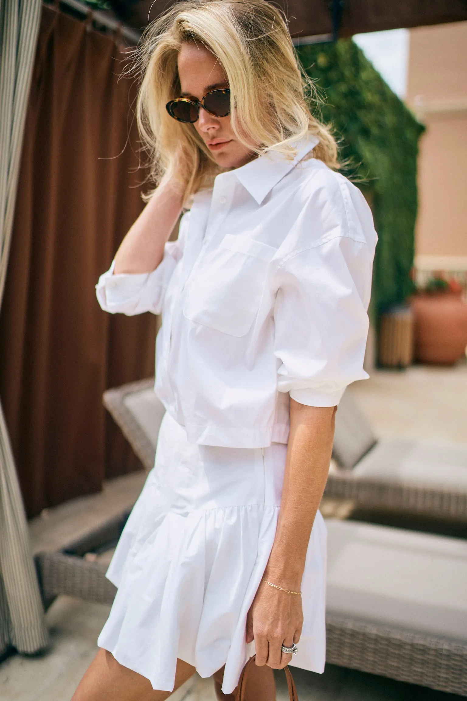 Overlock Edging MASON'S DAUGHTER | the Cropped Boyfriend Shirt, White