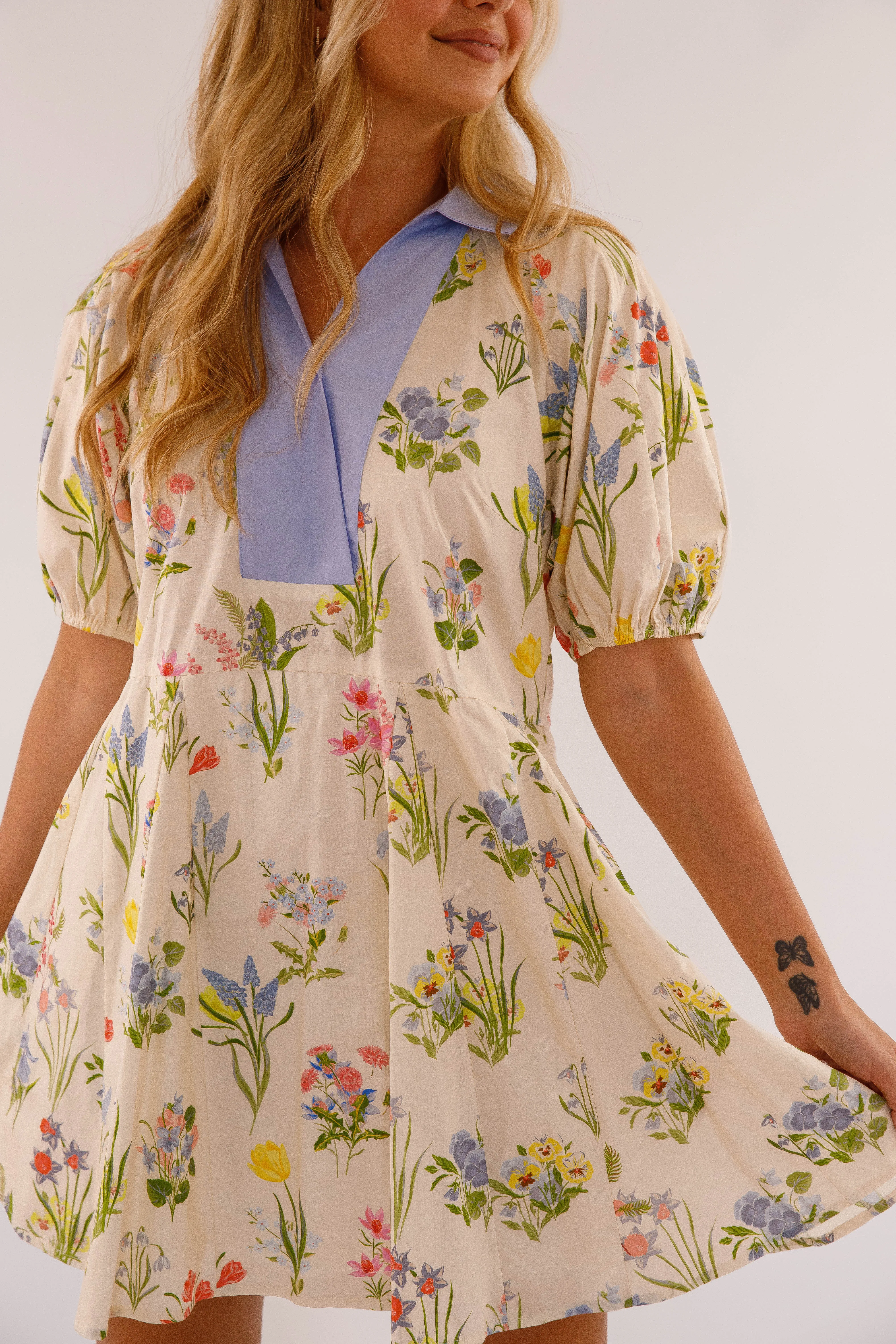 More Understanding Dress Seamless-Look Confident Mood