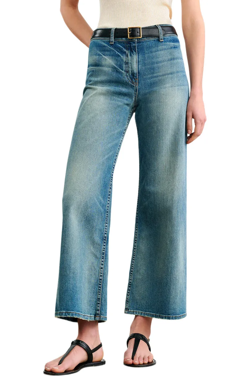 Fashion friendly Nili Lotan Megan Jeans in Summer Wash