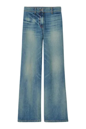 Casual Friday Parent Style Travel Outfit Smart Utility Nili Lotan Megan Jeans in Summer Wash