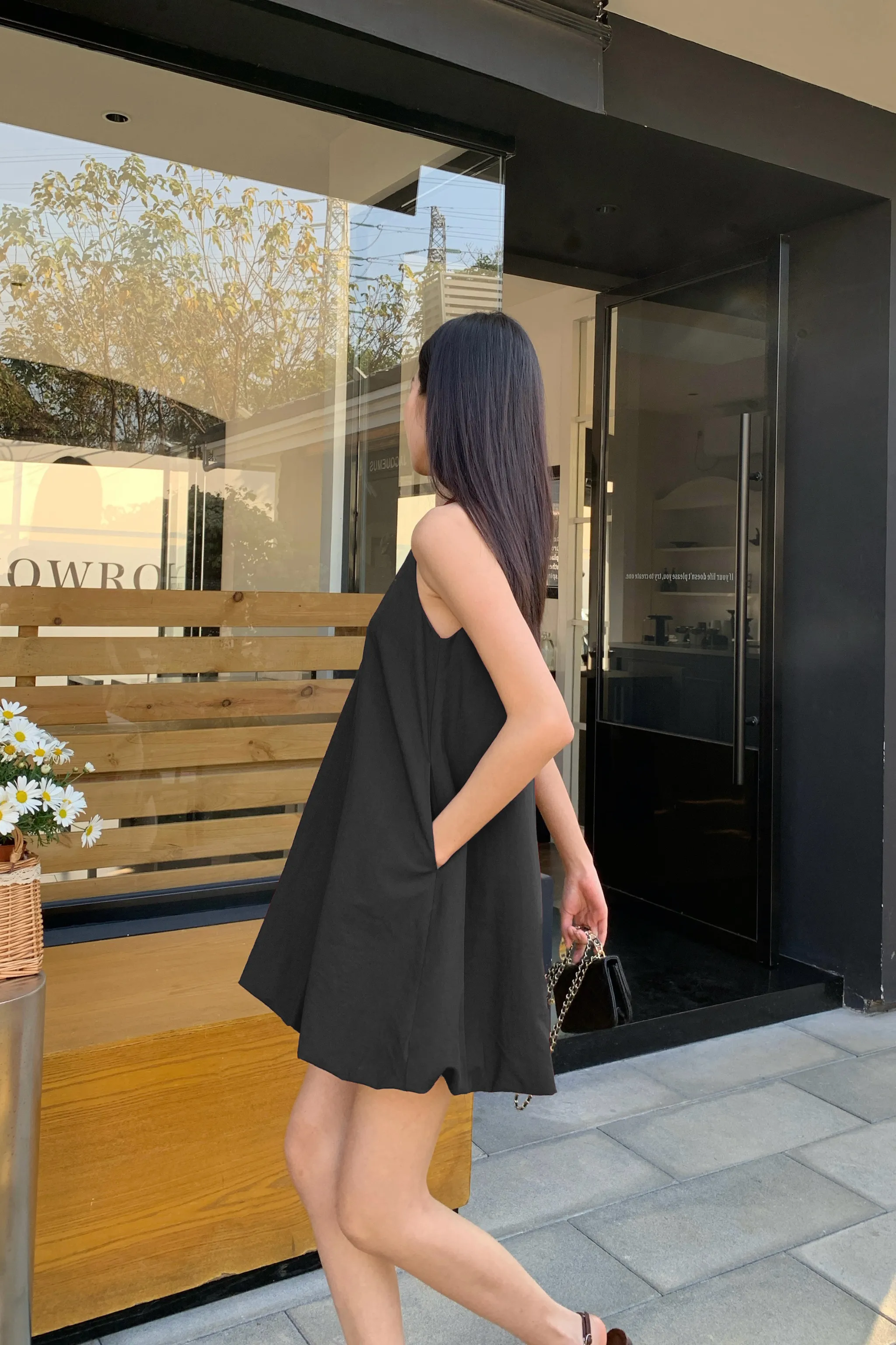 Elegant Look Hara Sleeveless Bubble Dress Black