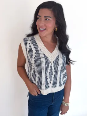 Macy Two Tone Cable Knit Sweater Vest Comfy Winter Wear Sleek Performance