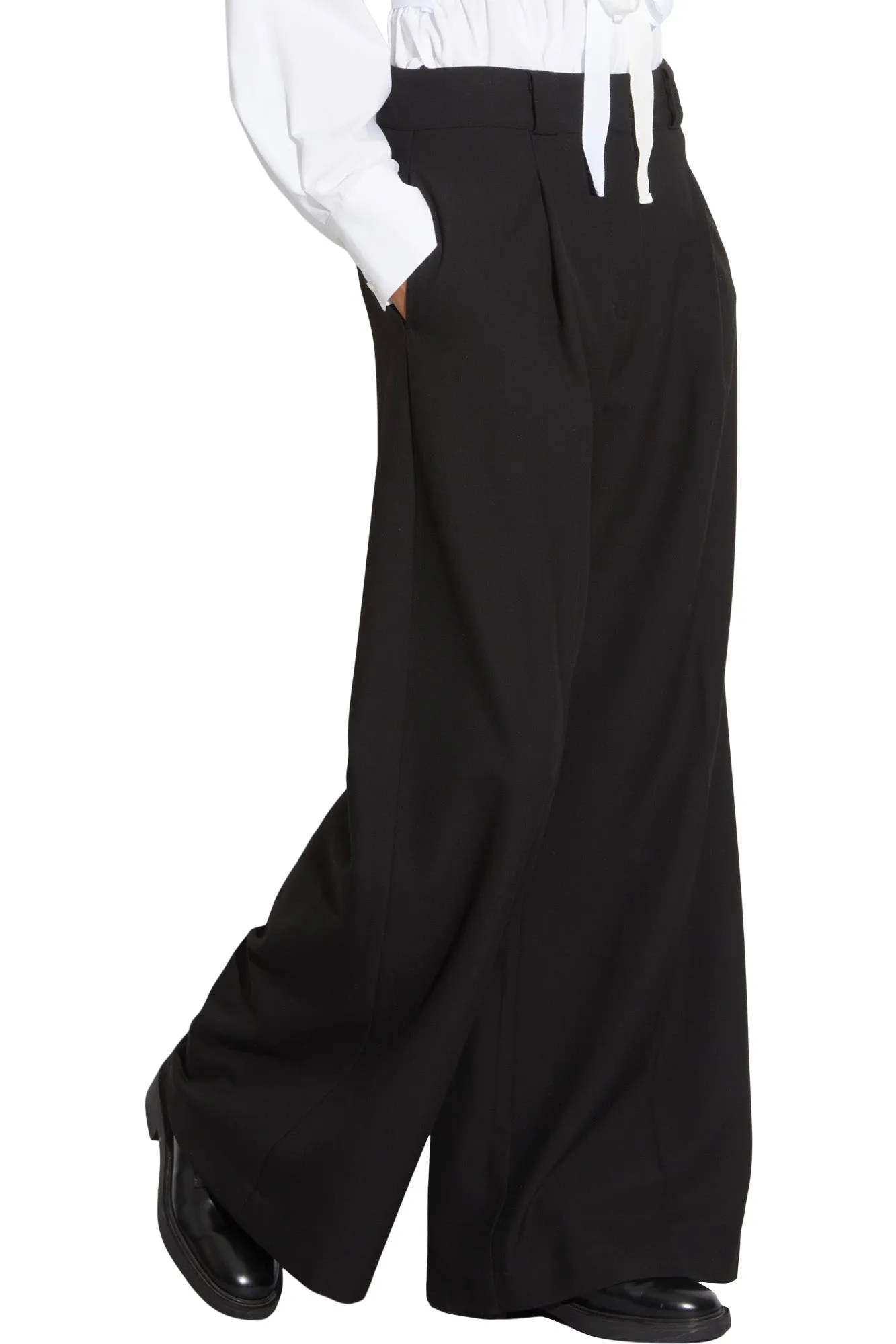 Full Comfort Layer Comfort Saint Art Tiffany Mid-Waisted Wide Leg Trouser in Black