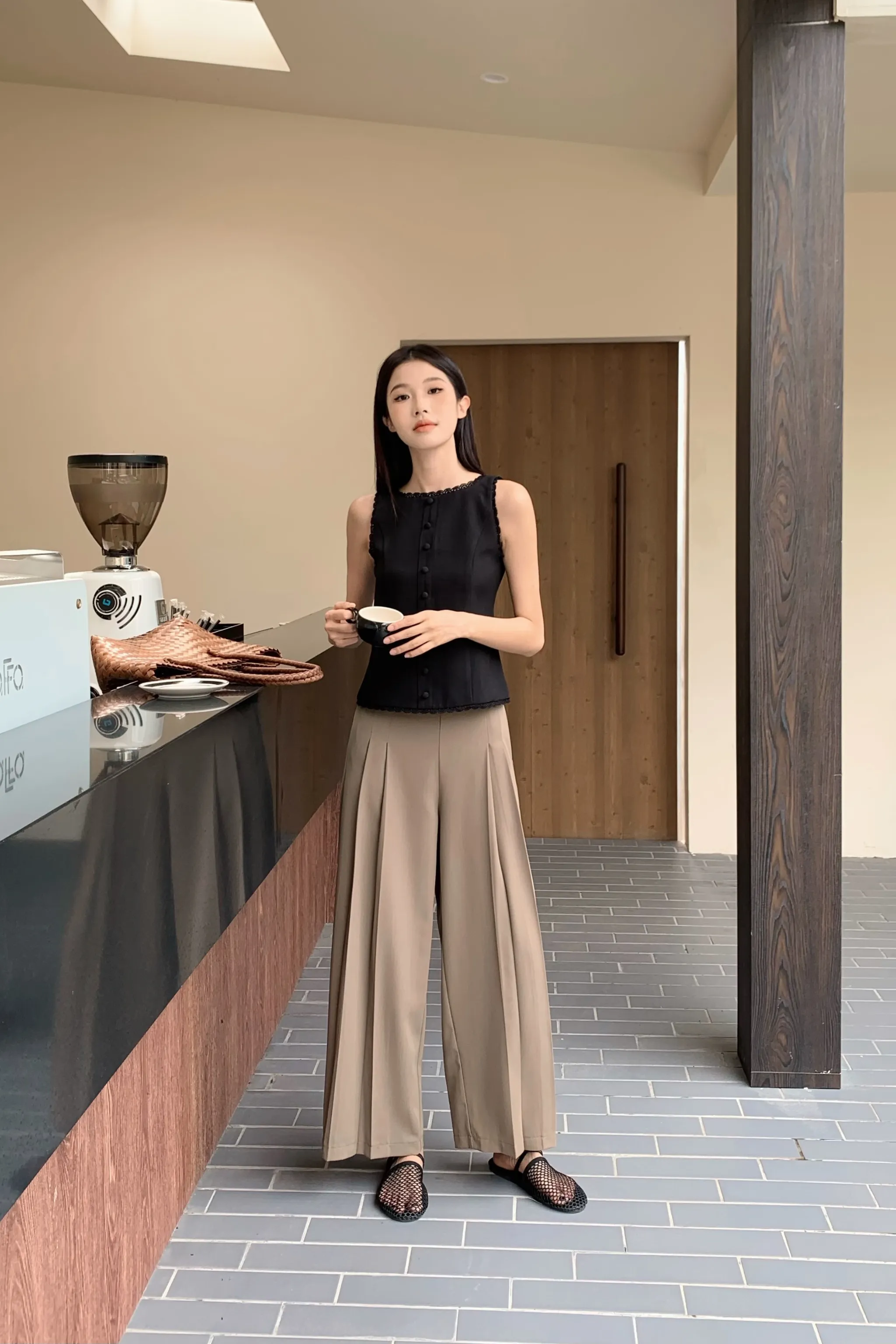 Self Cleaning Coating LowMaintenance Fabric Saylor Lace Trim Tailored Top Black