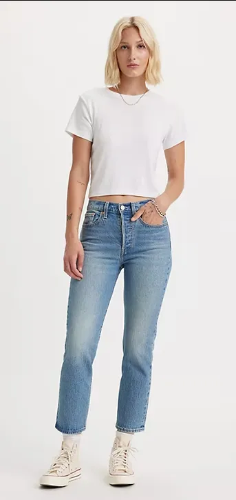 Everyday Gym Ready Relaxed Style Work Ready Outdoor Enthusiast Levi's Wedgie Straight - Calling All Blues