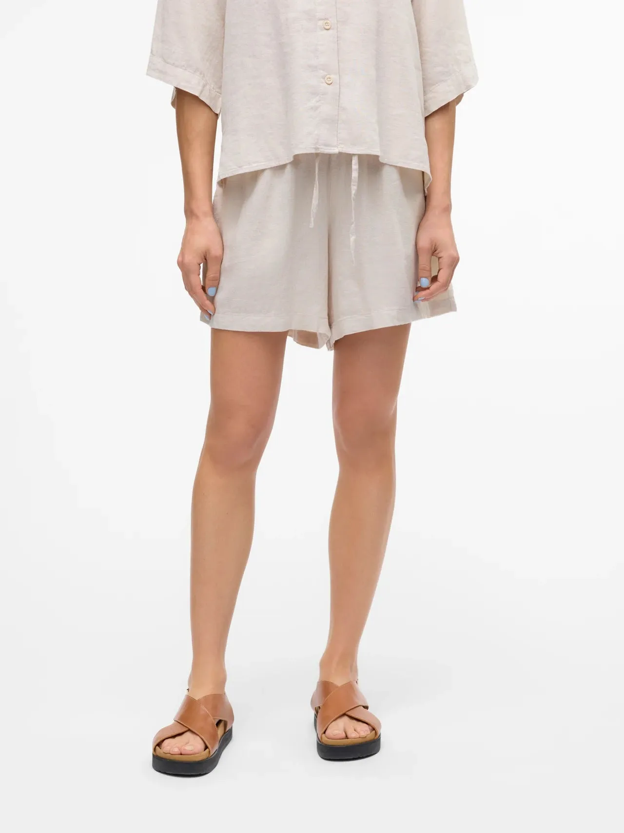 Linn Linen Shorts Sustainable Trend Setter Versatile Weekend Style Outdoor Adventure