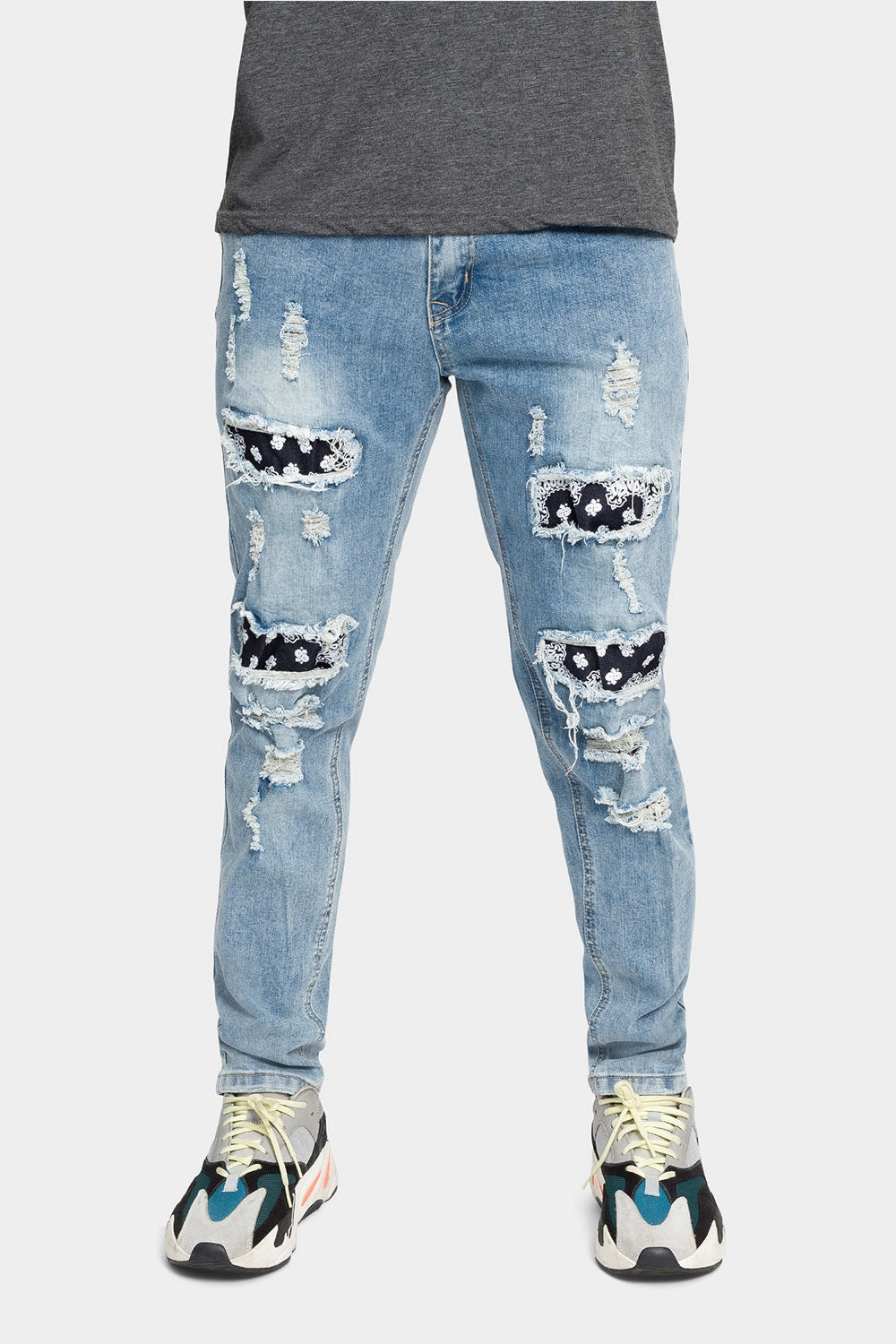 StretchMaterial Distressed Bandana Paisley Patched Skinny Jeans