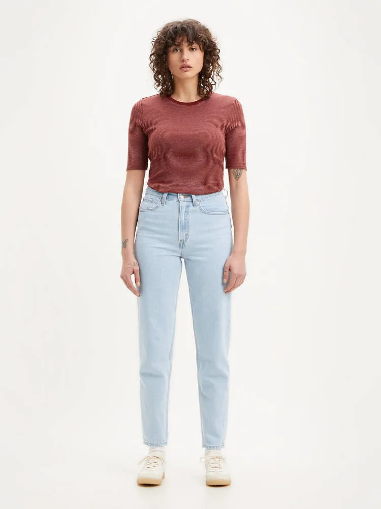 Street Inspired Levi's 80's Mom Jeans in Light Indigo