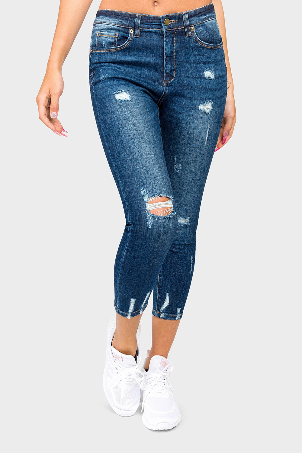 Casual Chic TaglessLabel High Rise Destroyed Faded Skinny Jeans