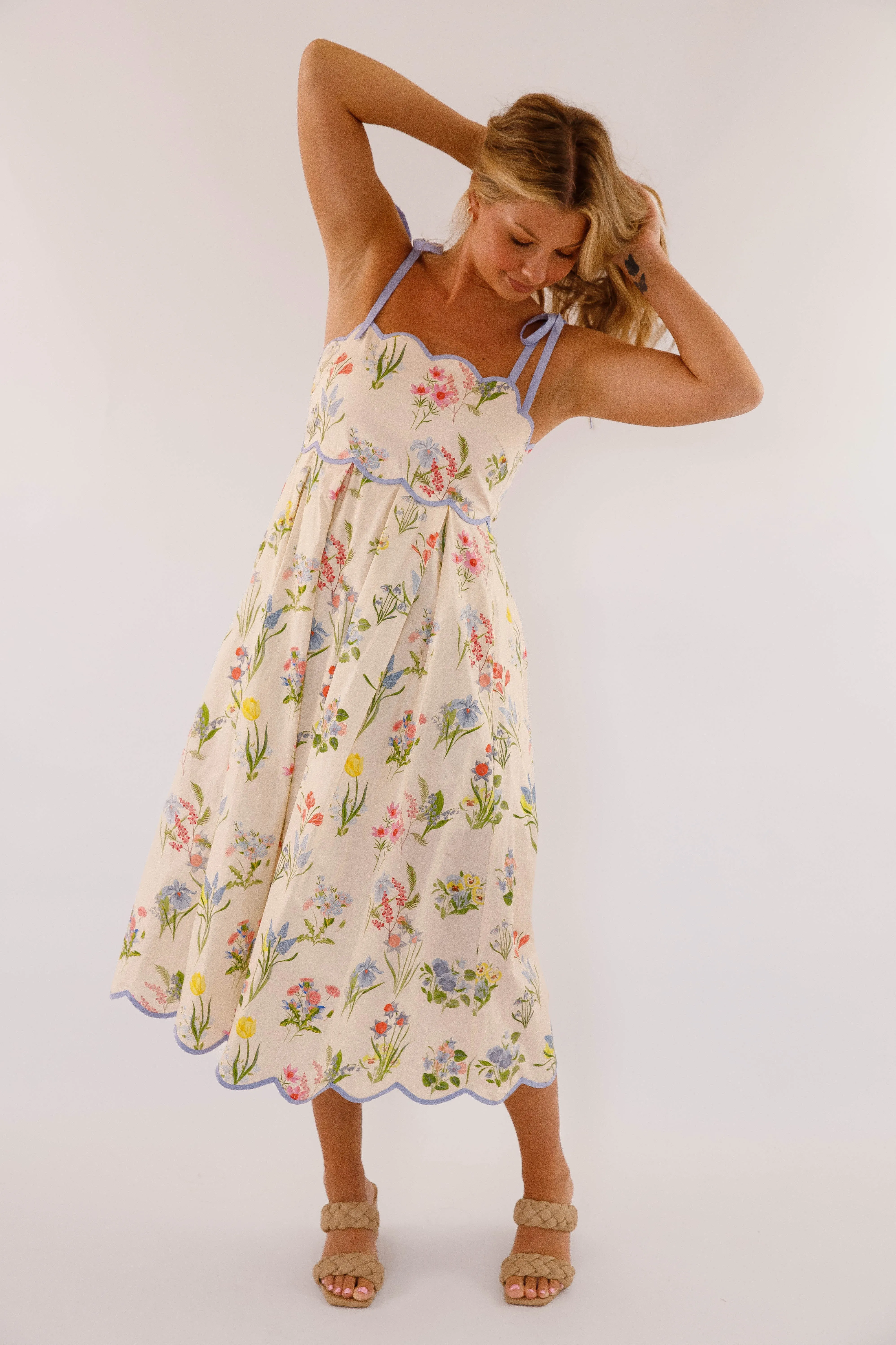 Fashionable And Functional Opening Up Maxi Dress