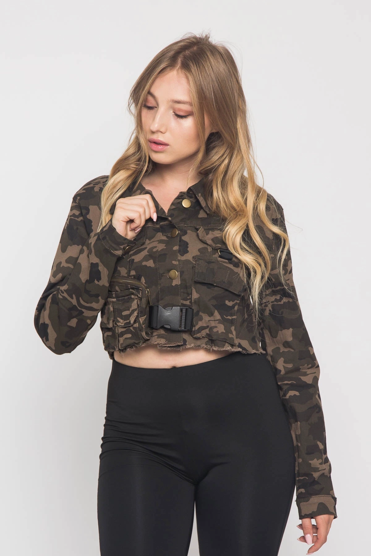 Cropped Military Style Pocket Shirt Jacket Elastic Hem Adjustment