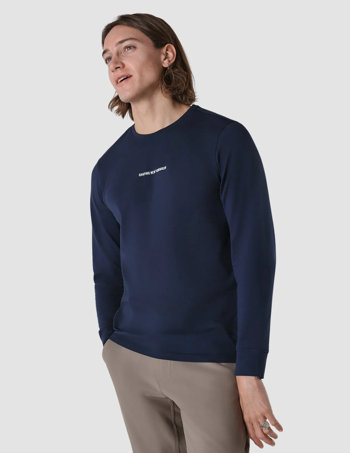 Timeless Appeal Stylish and Cozy Supima Autograph Long-Sleeved T-shirt Navy