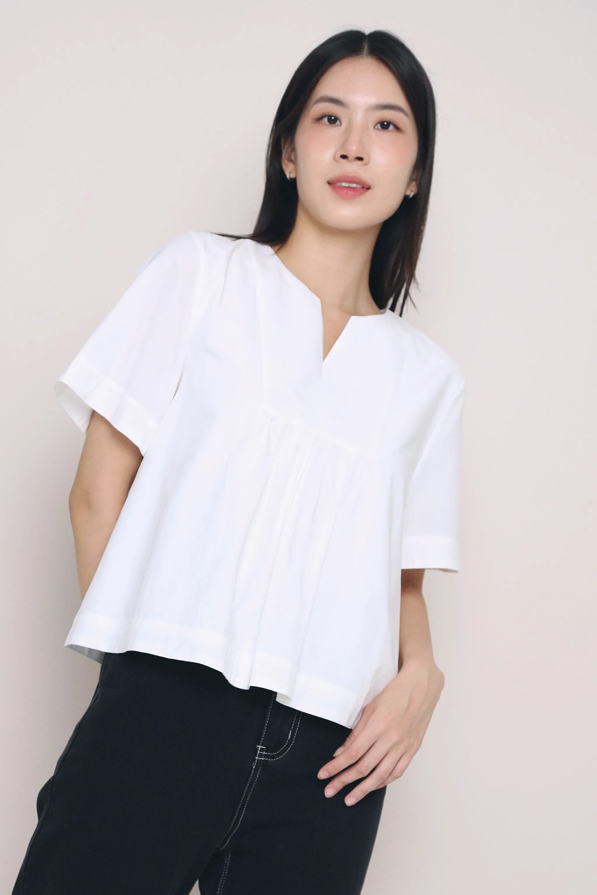 Tods Notch Neck Blouse White Hidden Zipper Closure HypoallergenicConstruction