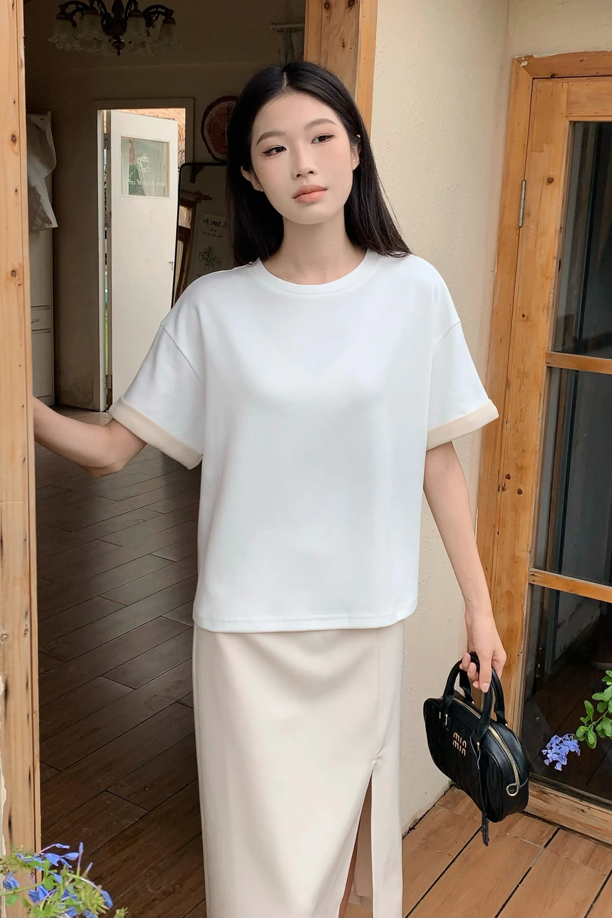 Thermal Regulating Fabric PaddedInsulation Toni Colorblock Boxy Tee White/Beige