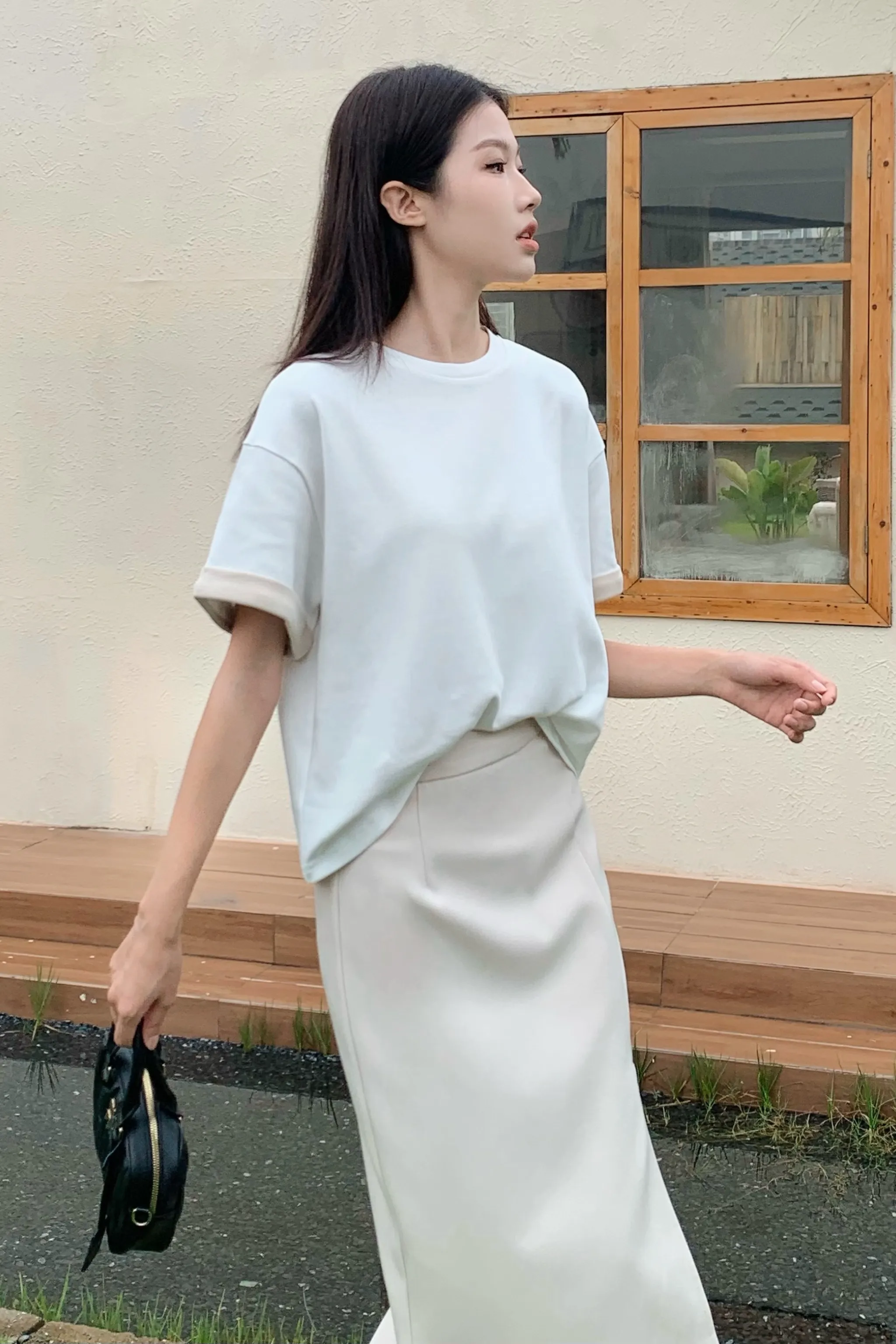 Toni Colorblock Boxy Tee White/Beige Moisture Wicking Fabric