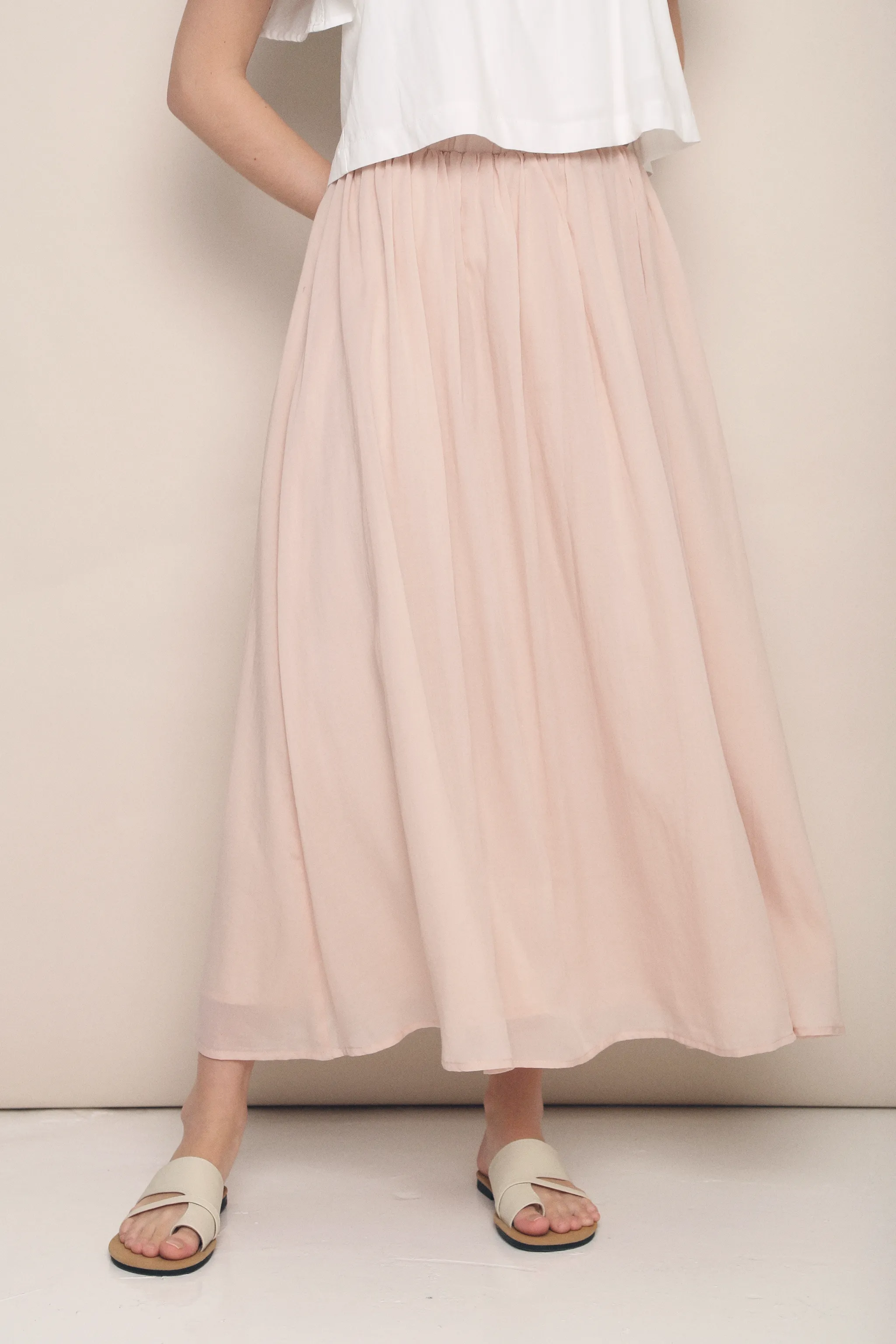 Subtle Detail Hathaway Airy Maxi Skirt Blush