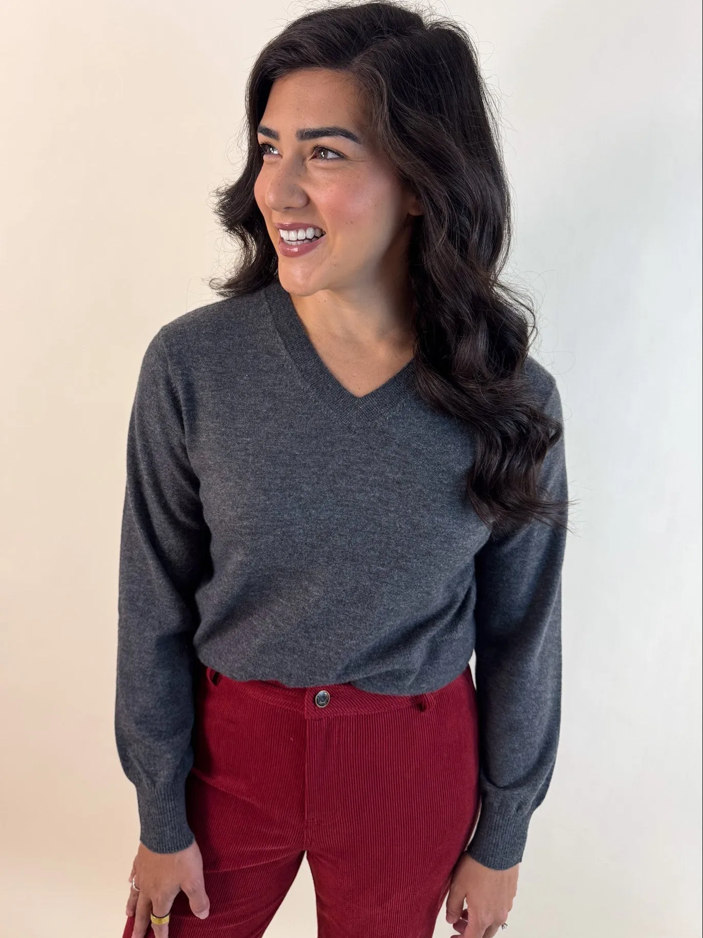 Layering Knit Von V-Neck Lightweight Sweater