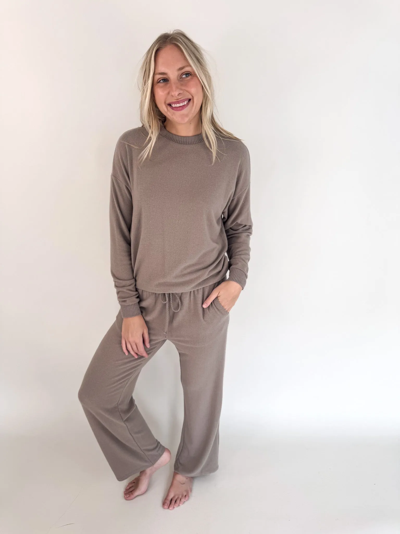 Active Stretch Fit Quick Fit Performance Kea Brushed Crewneck Sweater