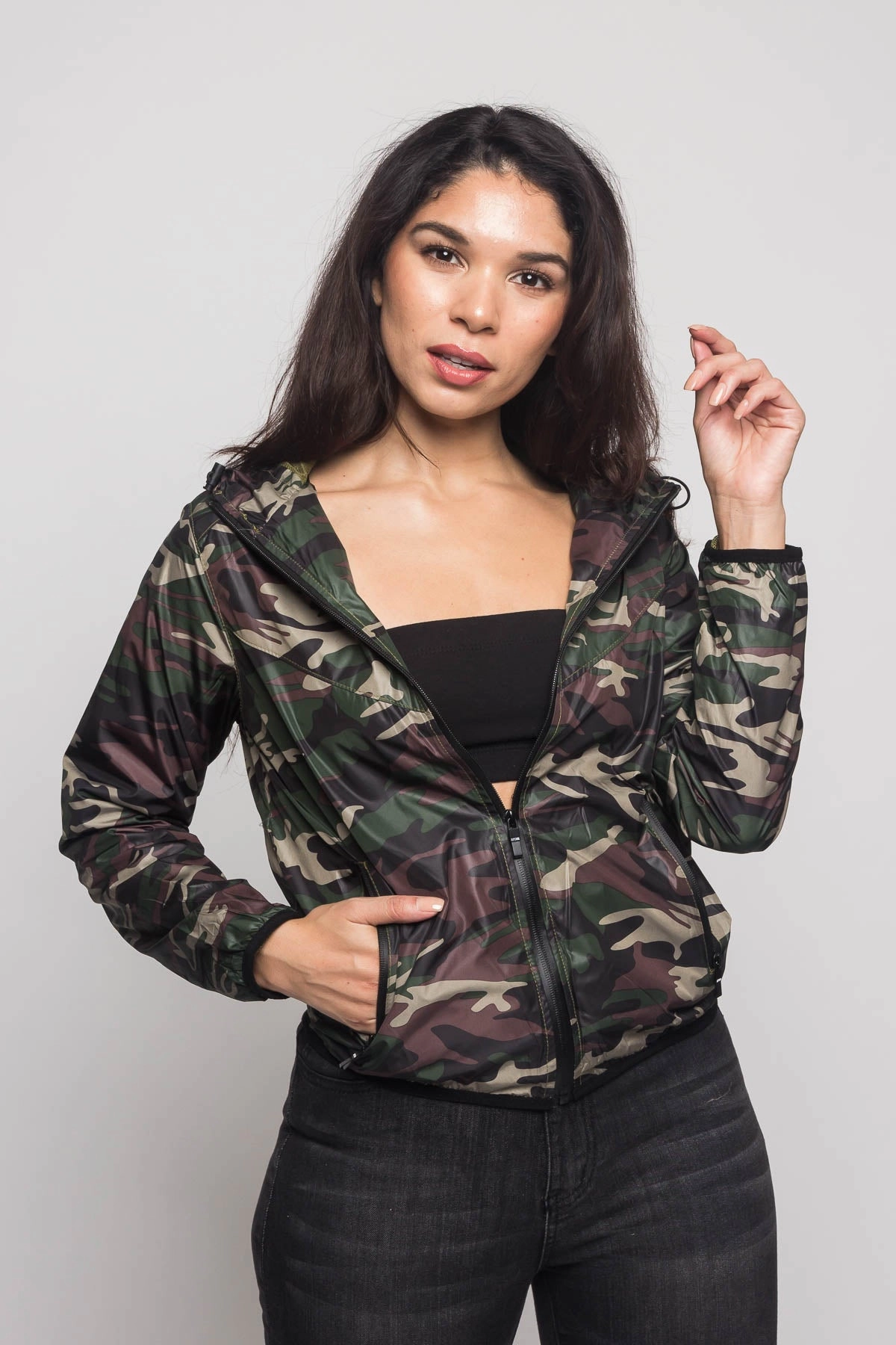 Concealed Zippers Non Bulky Insulation Camo Windbreaker Jacket