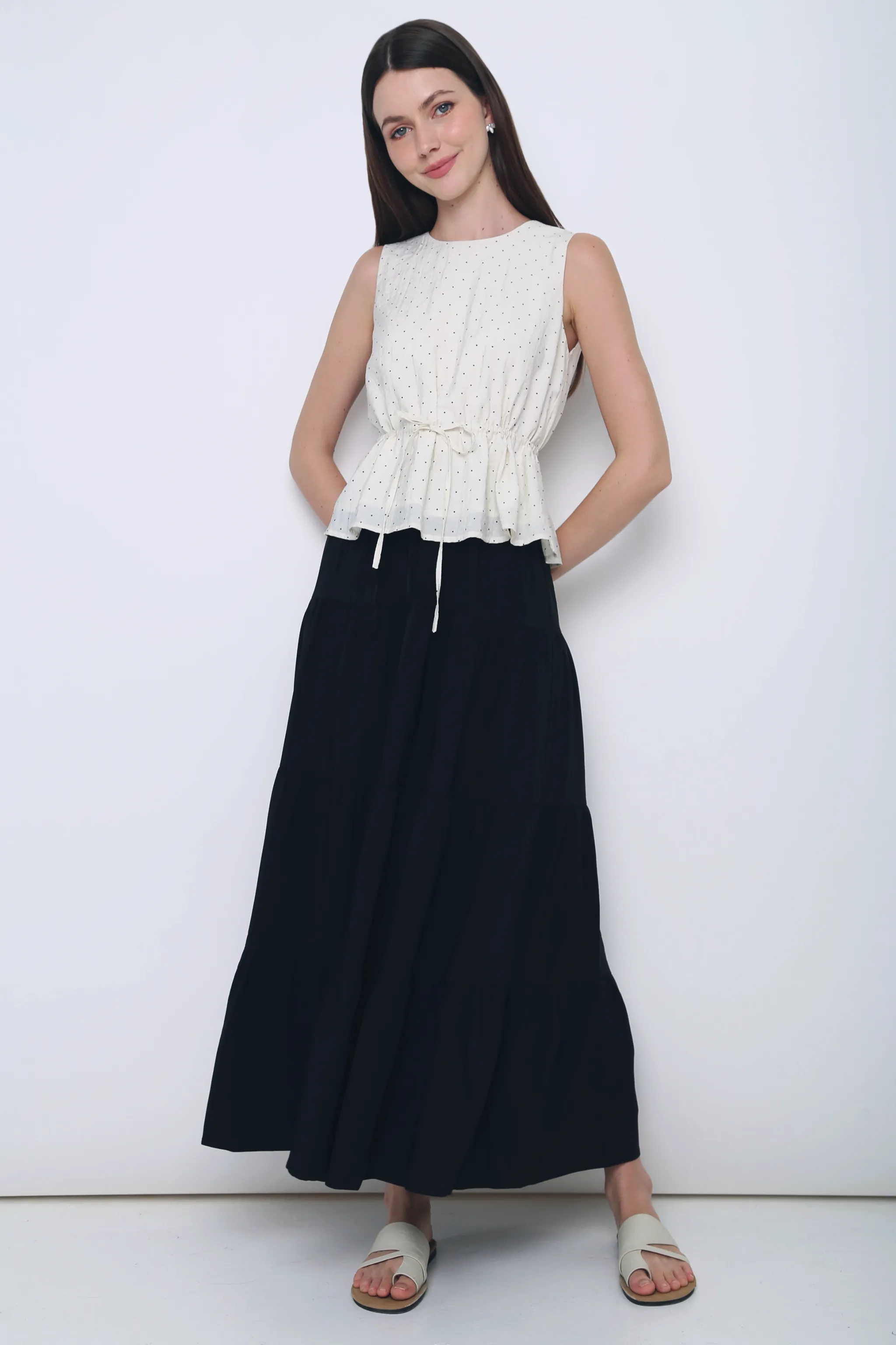 Buttonless Closure Minimalist Collar Willow Polka Dot Sleeveless Top Cream