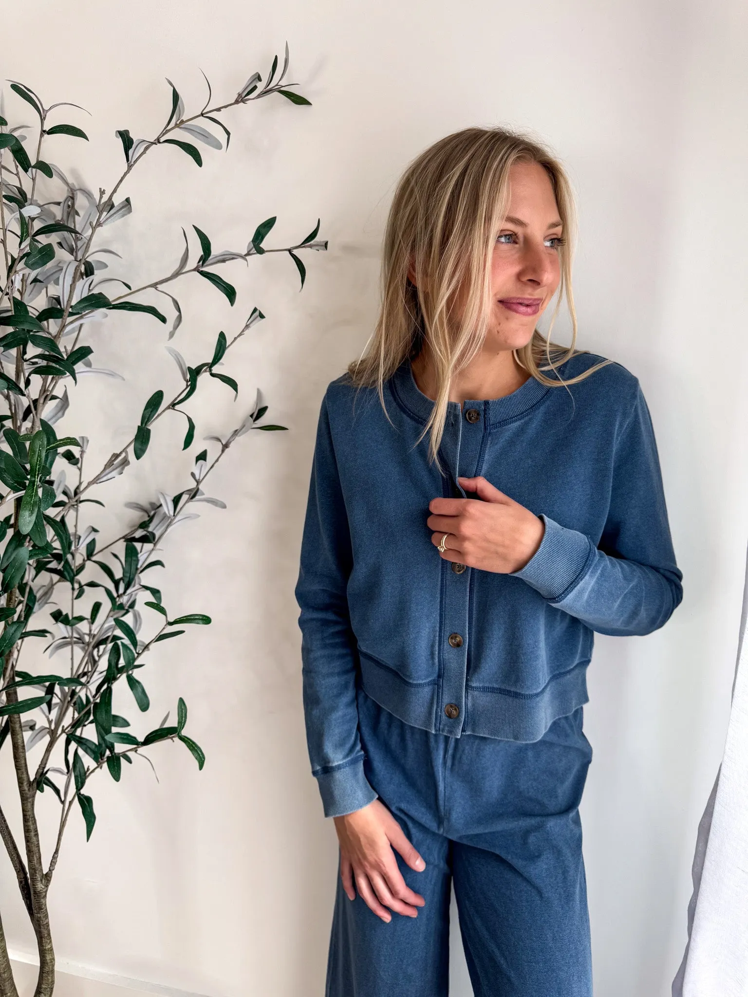 [Z SUPPLY] Daily Knit Denim Vintage Indigo Cardigan Chilly Look